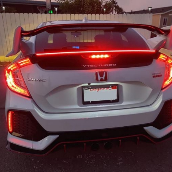 LEDWAVE "Carbon Fiber Sequential Tail Lights - Picture 2 of 3